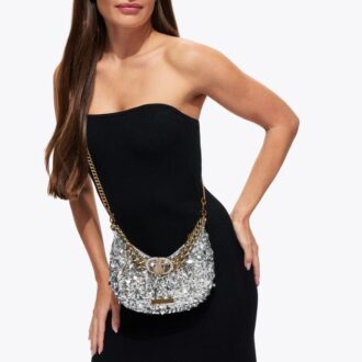 Bolso pequeño tipo hobo con cadena Chelsea Bolso pequeño tipo hobo con cadena Chelsea